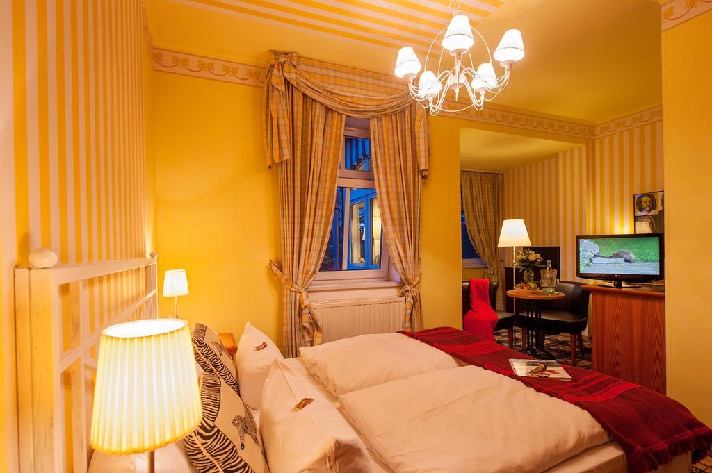 Hotel Schieferhof - Glaslust Neuhaus am Rennweg Kültér fotó