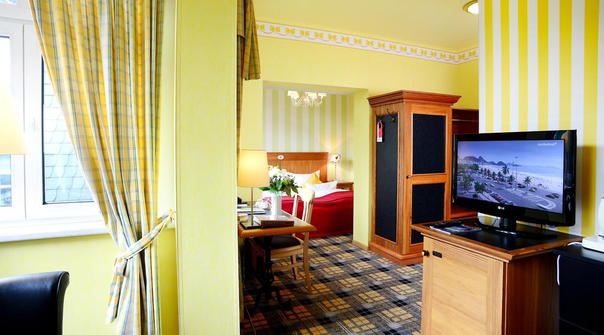 Hotel Schieferhof - Glaslust Neuhaus am Rennweg Kültér fotó