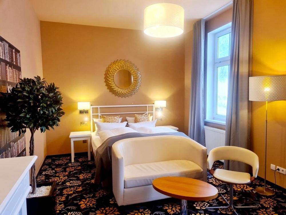 Hotel Schieferhof - Glaslust Neuhaus am Rennweg Kültér fotó