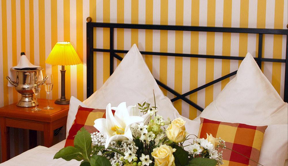 Hotel Schieferhof - Glaslust Neuhaus am Rennweg Kültér fotó