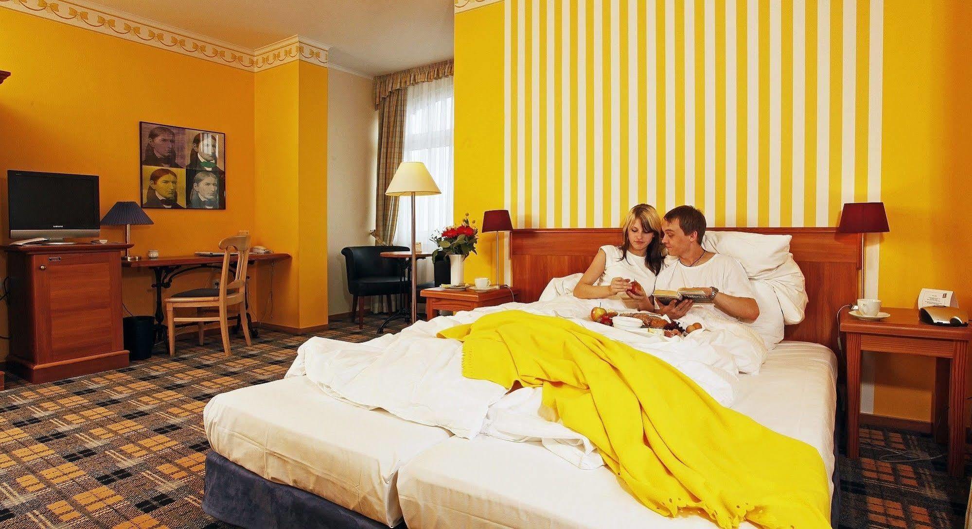 Hotel Schieferhof - Glaslust Neuhaus am Rennweg Kültér fotó